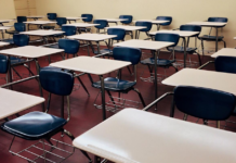 YISD ofrece pupitres gratuitos a estudiantes