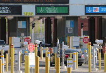 Un mes más de restricciones a los cruces no esenciales de México a EE.UU.