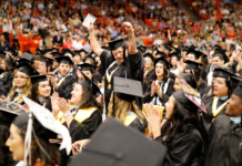 Hasta 8 invitados por alumno en graduaciones de UTEP