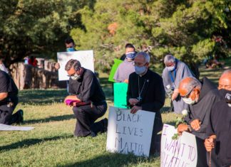 VIDEO: Obispo de El Paso recibe llamada del Papa Francisco