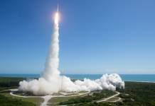 Boeing lanza con éxito su primera misión espacial tripulada